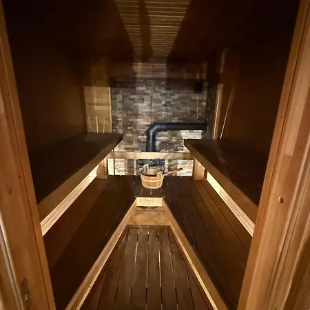 Apartment Cozy Private - Sauna Retreat & Event Space