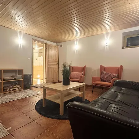 Daire Cozy Private - Sauna Retreat & Event Space *