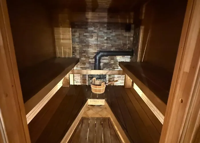 Apartment Cozy Private - Sauna Retreat & Event Space