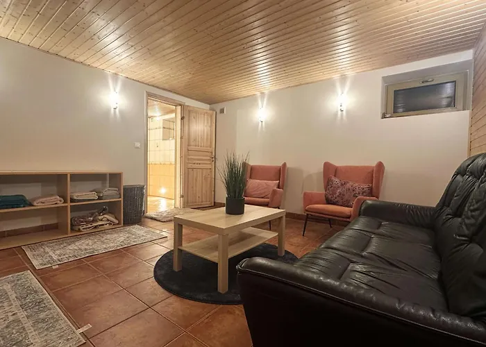 Apartment Cozy Private - Sauna Retreat & Event Space *